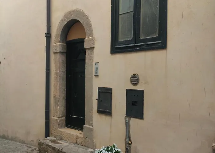 A P E House Polizzi Generosa